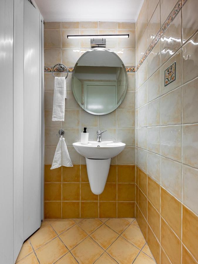 Luxury Museum Apartment Athena Bagian luar foto